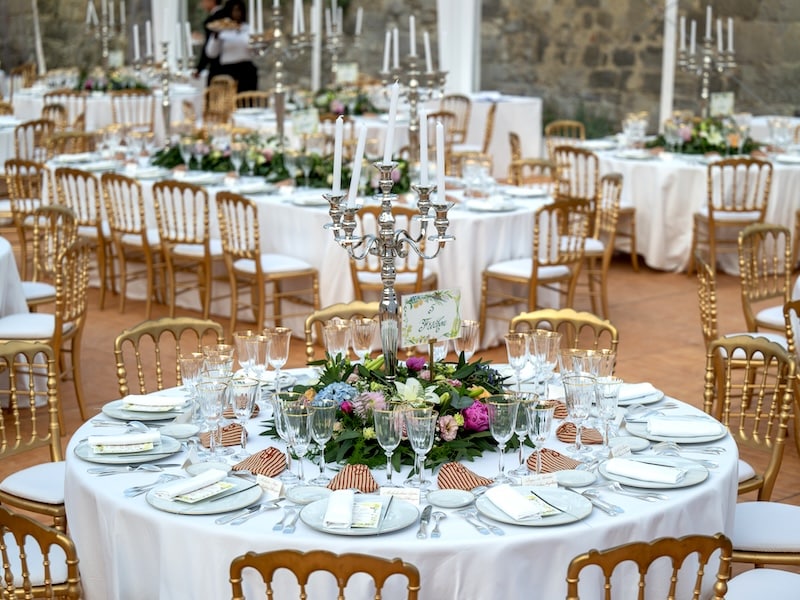 Réception de mariage élégante dans un château en Normandie